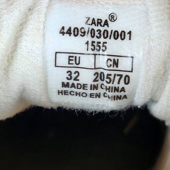 Zara boys size 1 in play condition athletic sporty lace up sneakers white green - Picture 4 of 6